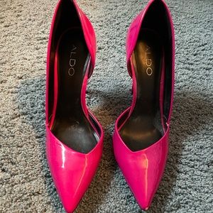 Pink patent leather pumps